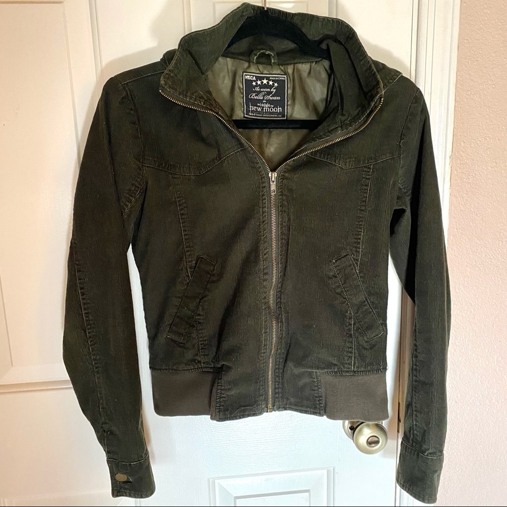 NECA Twilight Bella Swan New Moon Green Corduroy Jacket with Hoodie